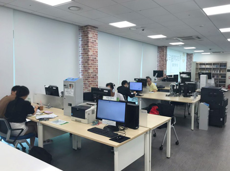 2층 전자정보열람석 전경사진